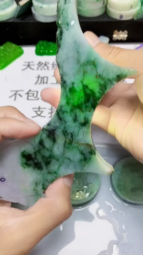 翡翠裸石缅甸天然翡翠A货653