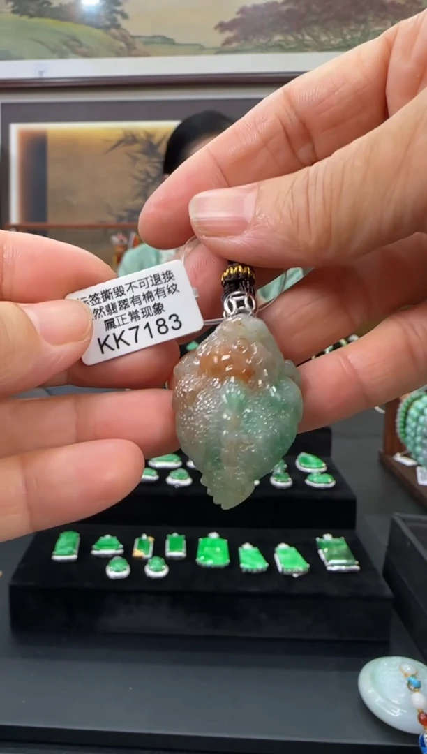 翡翠18K金镶嵌颈饰KK7183三脚蟾