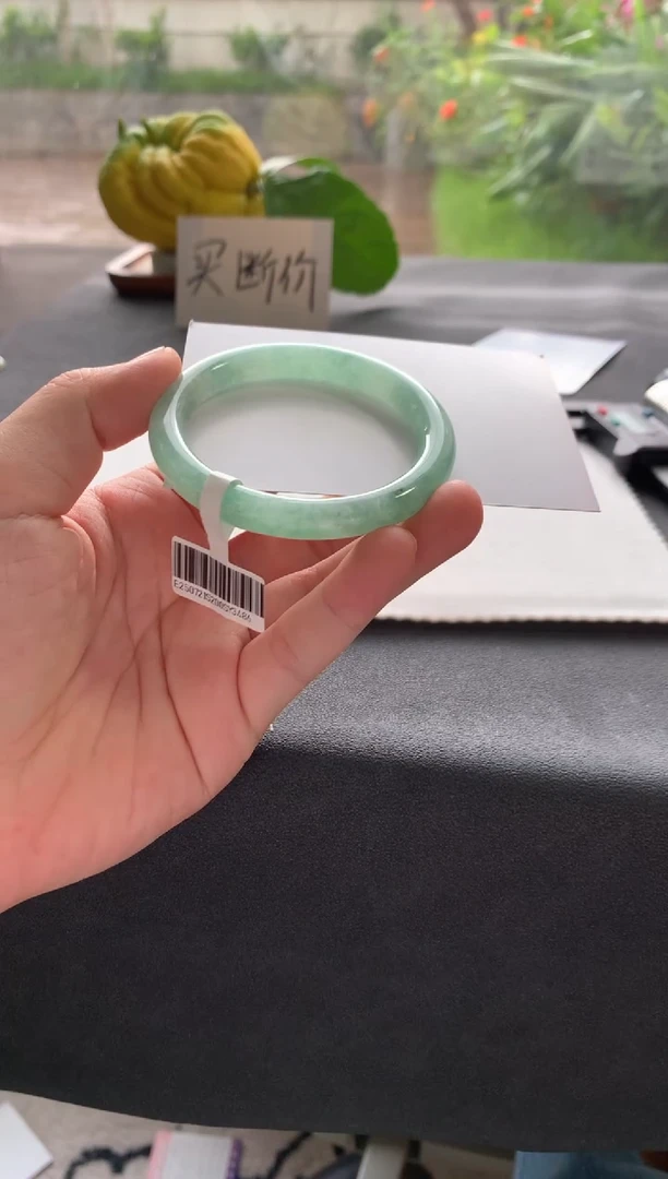 未镶嵌手镯翡翠51.8圆条Y3486买断
