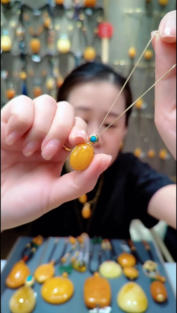 蜜蜡银S925镀金镶嵌珠宝奇石﹣F162蜜蜡吊坠