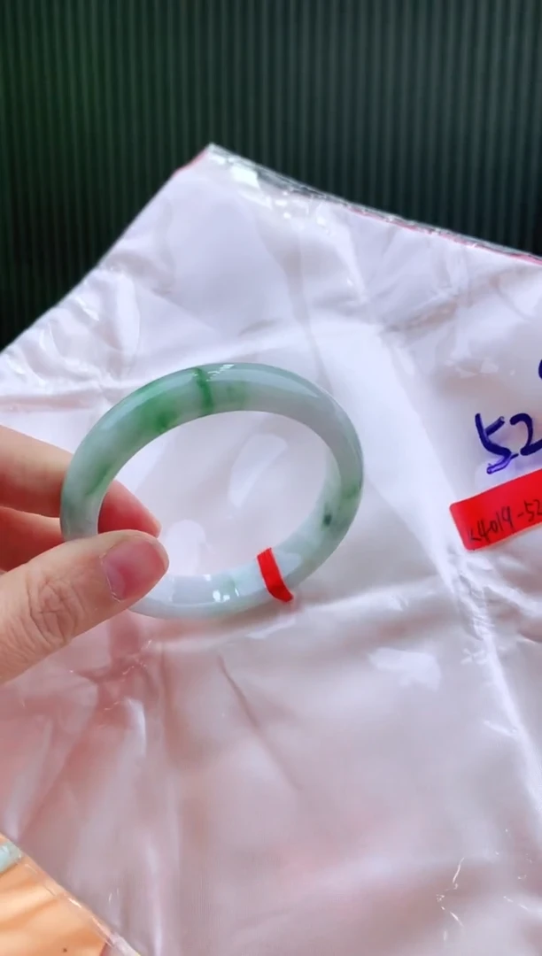 未镶嵌手镯翡翠52+