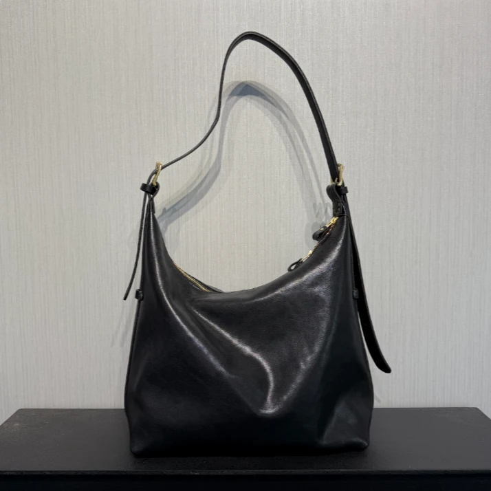 【CATLUCY卡卢西】定制进口植鞣头层牛皮大hobo  铜五金手缝线斜跨