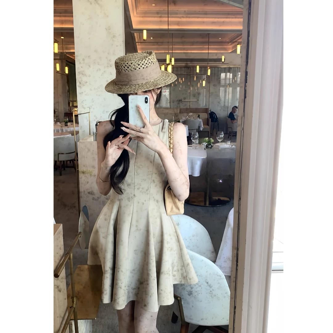 高知千金感蝴蝶结无袖连衣裙女2025夏季新款高级感气质收腰短裙