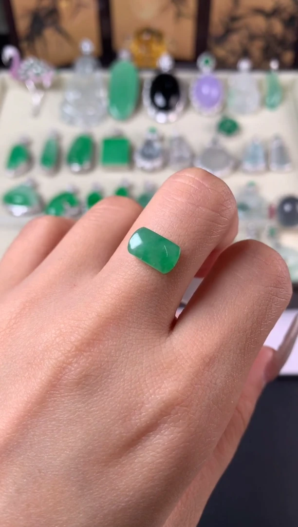 未镶嵌定制翡翠裸石（镶嵌定制）