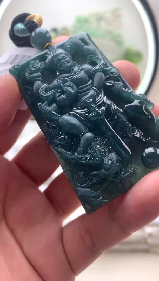 颈饰未镶嵌翡翠不动
