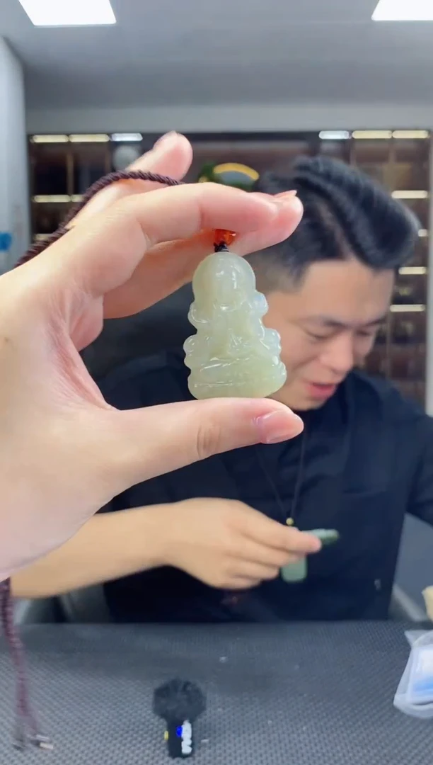 和田玉未镶嵌颈饰飘带观音清货2