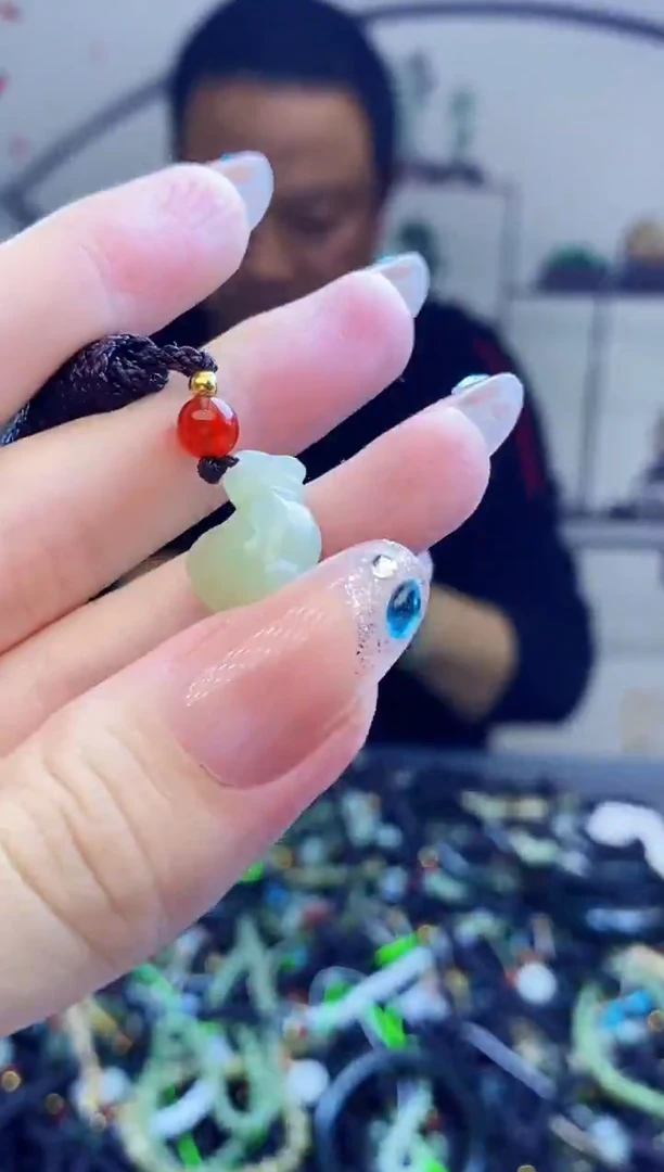 颈饰未镶嵌和田玉多样性发拍一发一