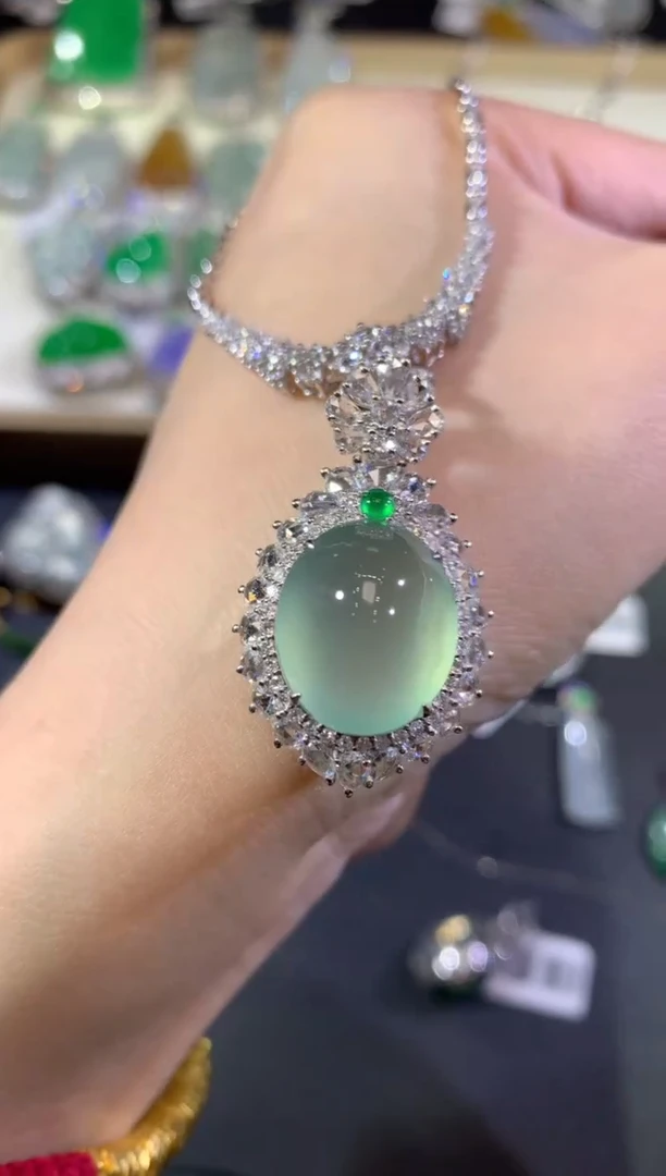 吊坠(不含链)18K金镶嵌翡翠抢***包43-单面（不含链和扣