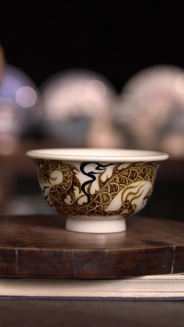 微瑕福利  现代瓷大压手