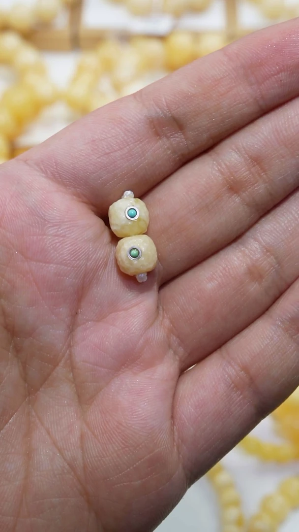 【闪购商品】蜜蜡手串未镶嵌配珠不退不换