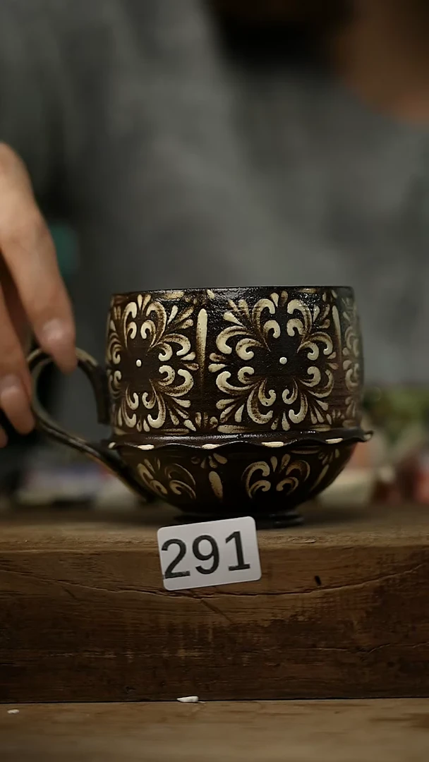 【闪购商品】瓷片新品！设计师款手绘/咖啡杯 听歌