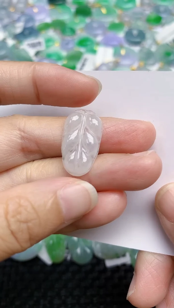 翡翠未镶嵌颈饰天然缅甸A货翡翠百元以上9元证书费自理