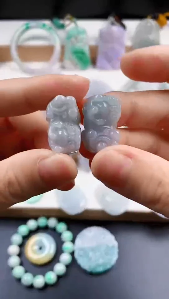 颈饰未镶嵌翡翠天然翡翠吊坠挂件