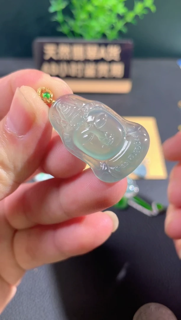 【闪购商品】翡翠颈饰18K金镶嵌翡翠