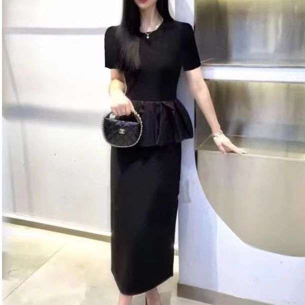 D99128法式赫本连衣裙2025春夏新款黑色荷叶边高腰显瘦长裙