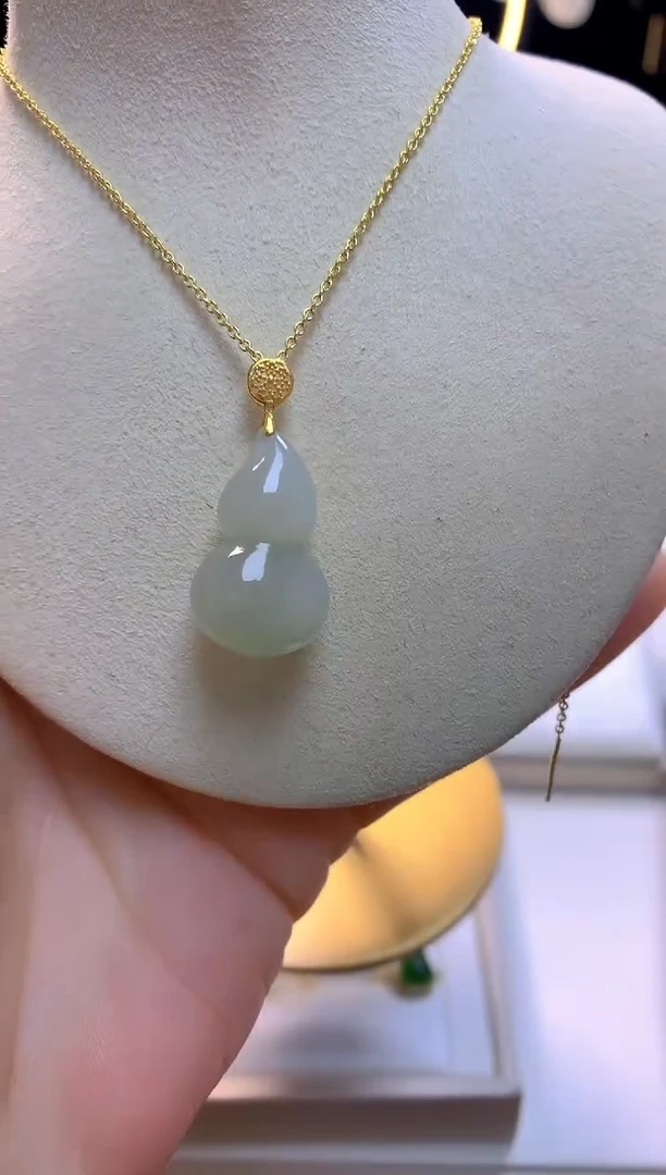 【闪购商品】和田玉吊坠18K金镶嵌葫芦