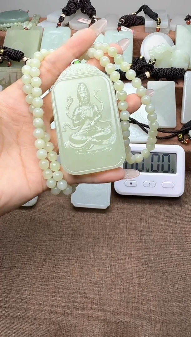 颈饰未镶嵌和田玉1