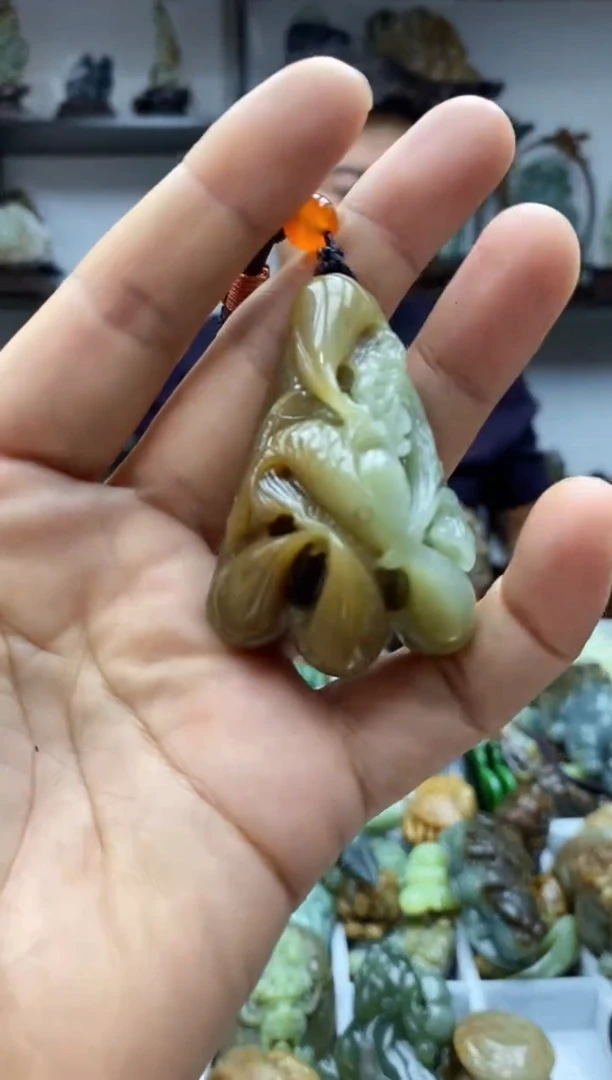 未镶嵌和田玉把件1