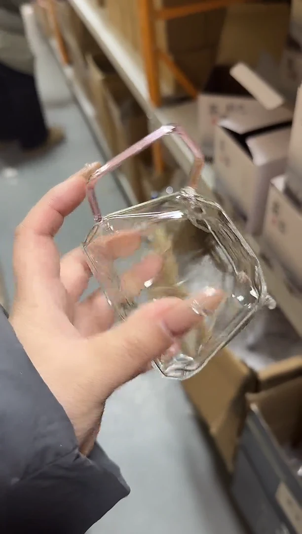 粉色璀璨公道杯