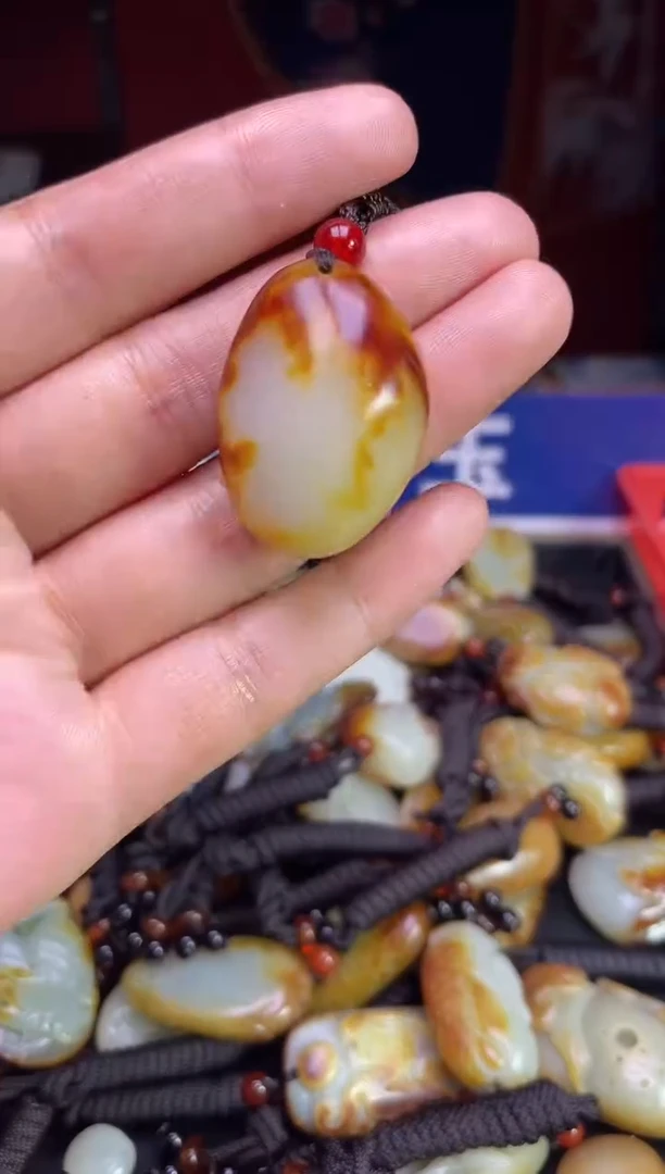颈饰未镶嵌和田玉123