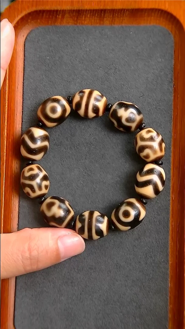 未镶嵌玛瑙/玉髓珠宝半成品上肯多宝达洛手串14*16