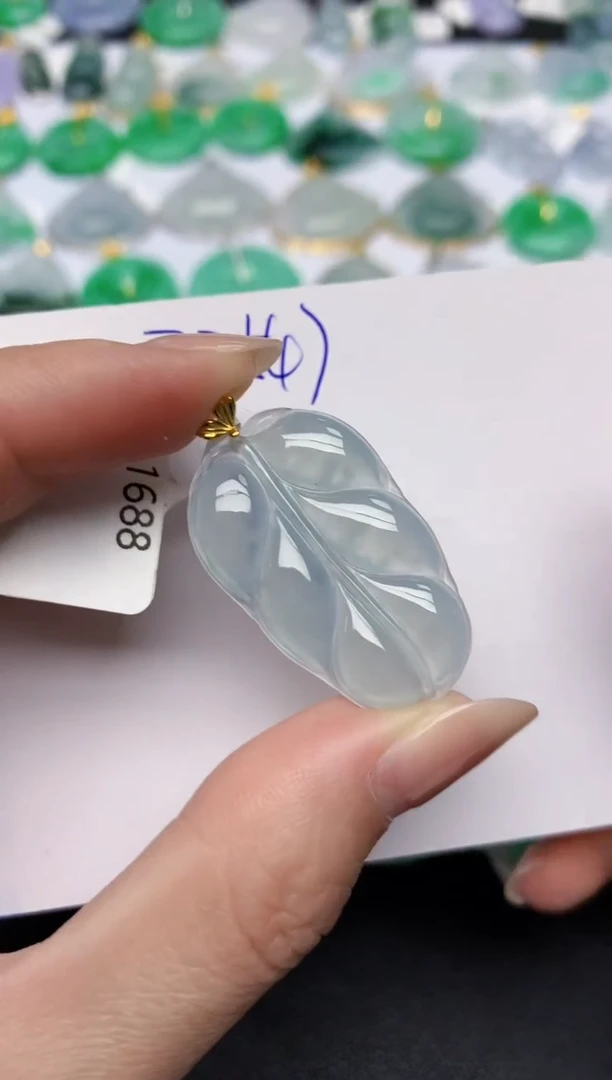 颈饰18K金镶嵌翡翠天然缅甸A货翡翠百元以上9元证书费自理