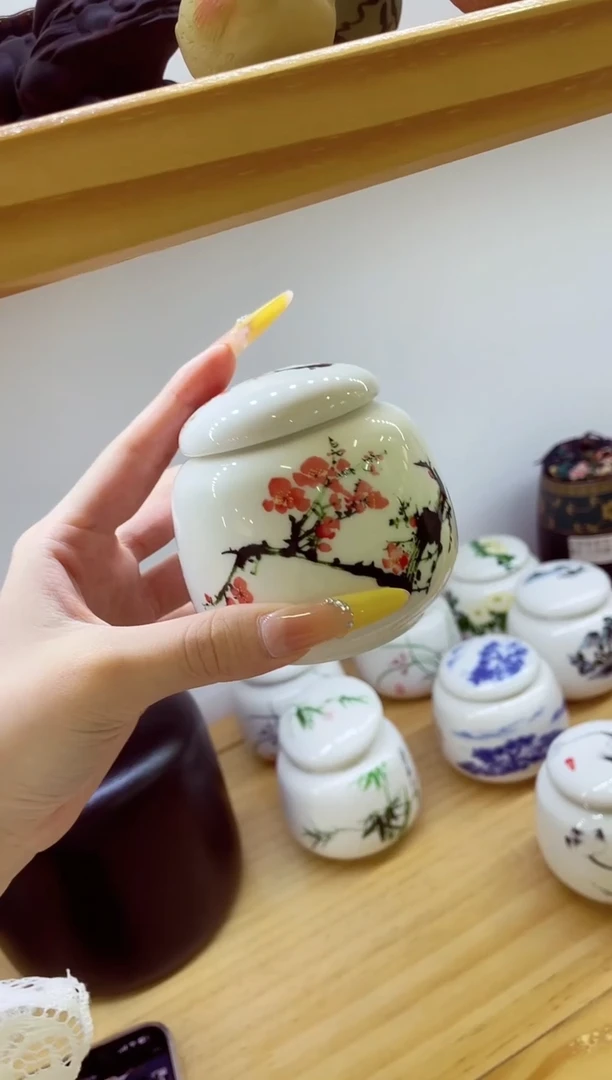 小茶叶罐梅花9#@@MCYGTCX9