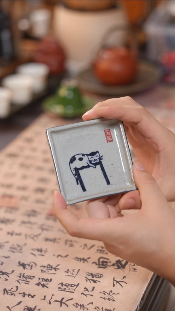 茶具手绘杯垫 液体猫