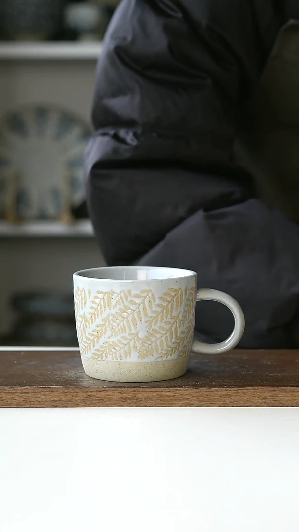 【闪购商品】陶瓷050粗陶浮雕马克杯微瑕@4-2@