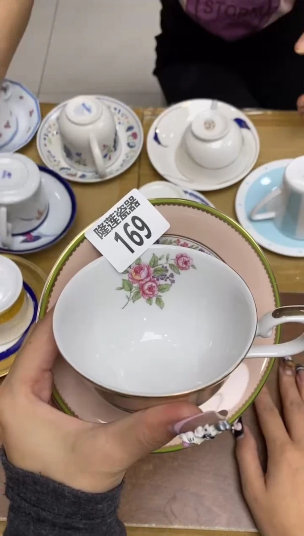 瓷片用*隆莲瓷器欢迎大家