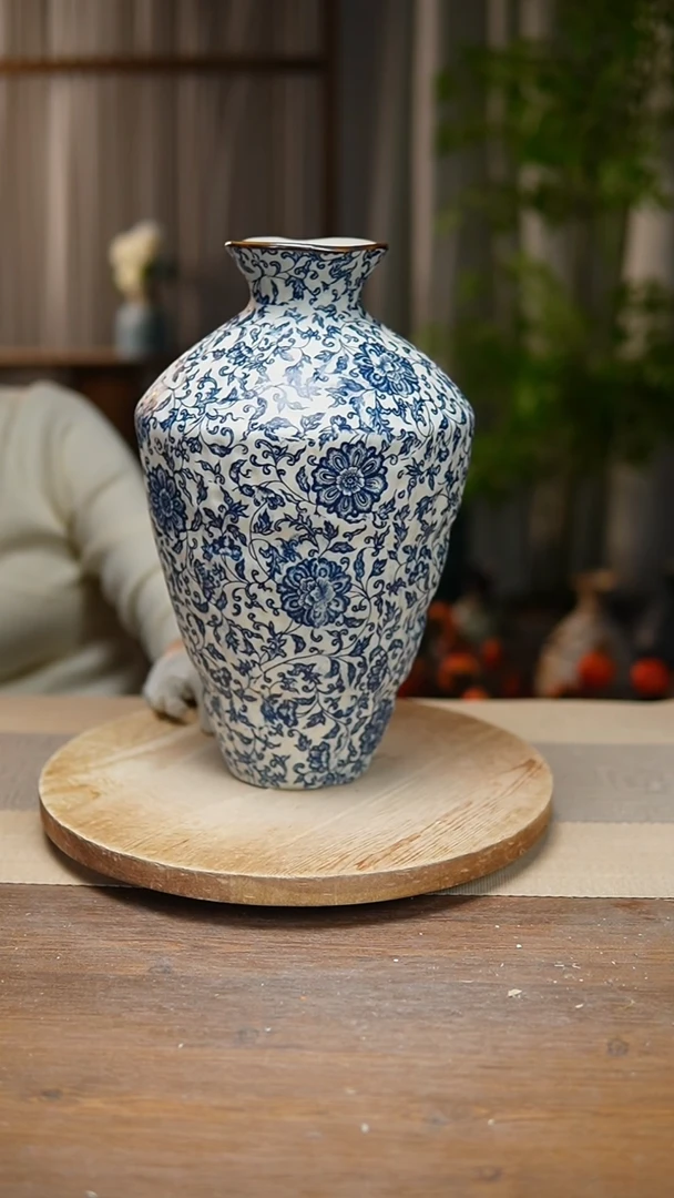 【闪购商品】陶瓷花器青花瓷缠枝莲高脚