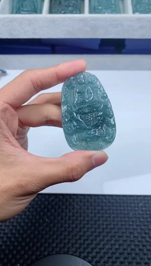 翡翠未镶嵌颈饰11111111