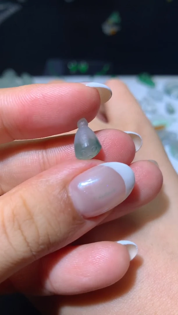 未镶嵌定制翡翠毛货