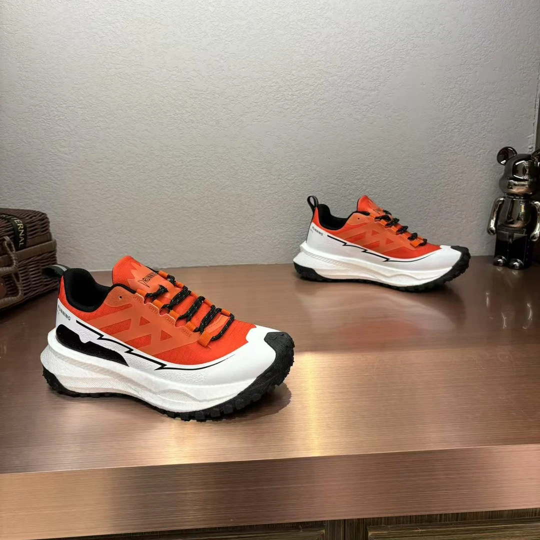 2025年春季新款潮流百搭舒适轻便透气精致轻奢男士时尚休闲鞋