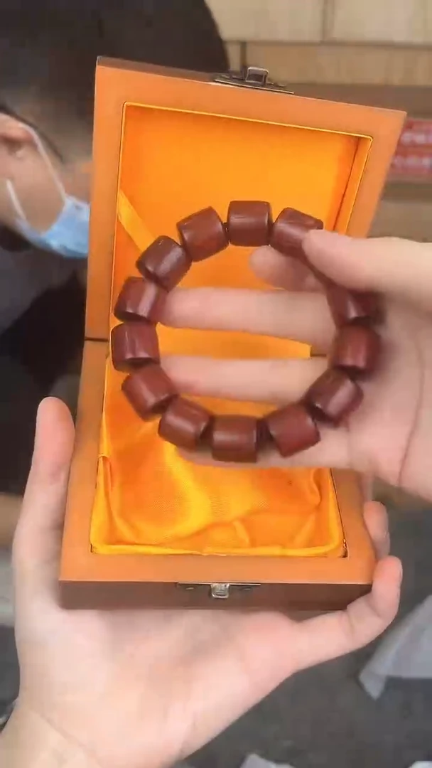 品茗文玩阁血檀桶珠链接@@YS975