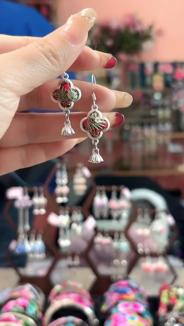 艺枝独绣手工饰品113