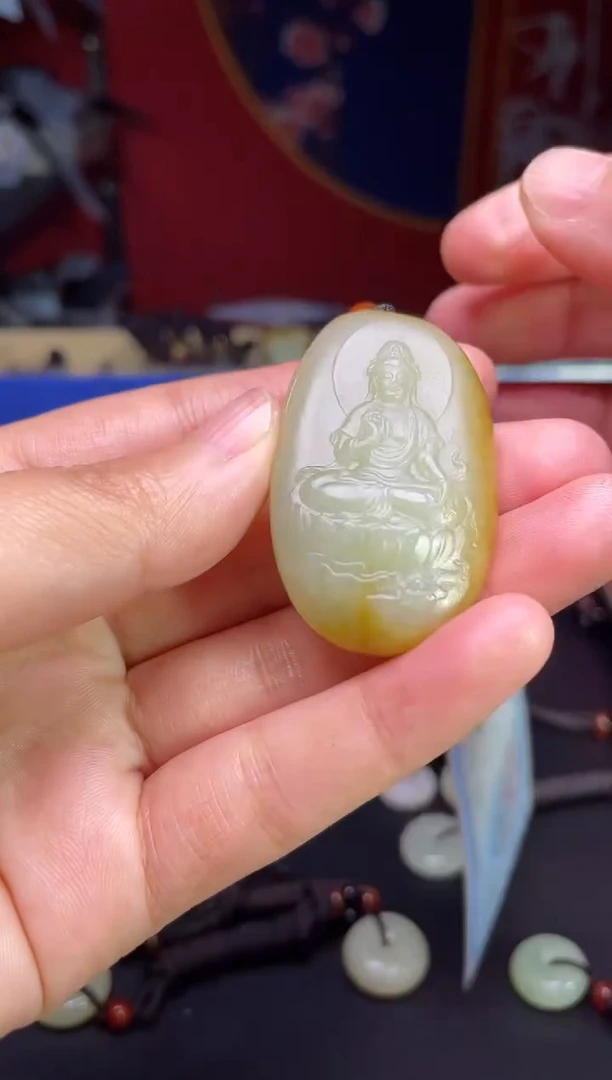 颈饰未镶嵌和田玉1