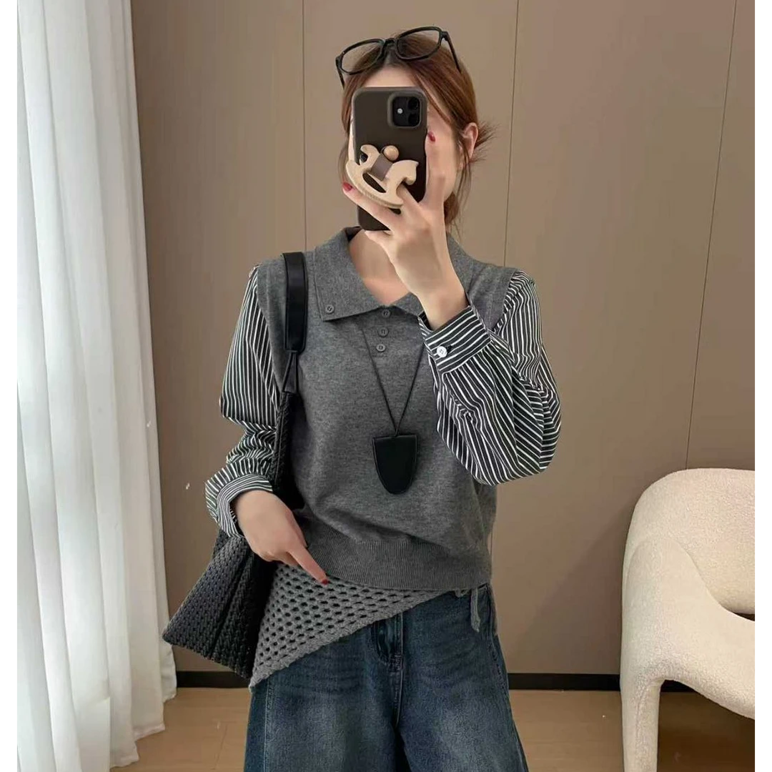 577#灰色翻领扣假两件针织衫
