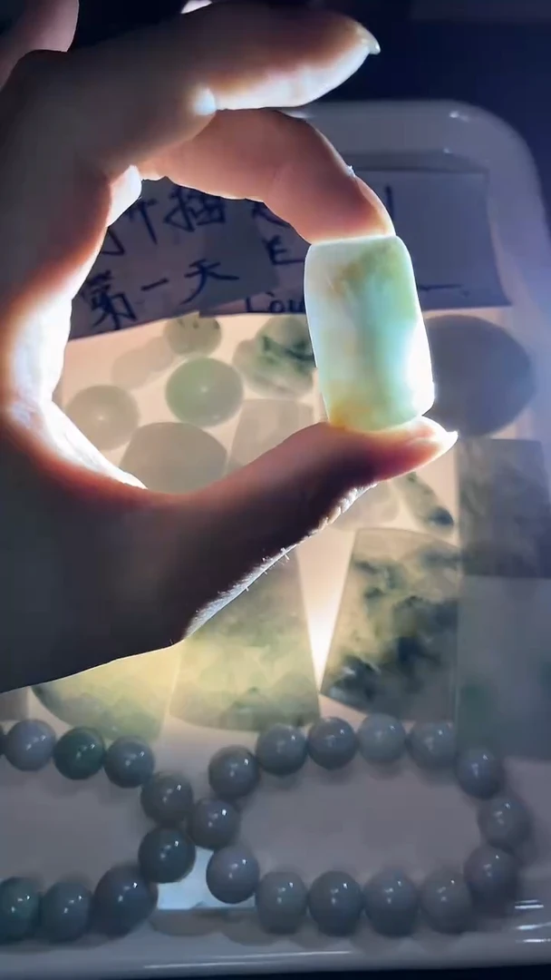 未镶嵌挂件翡翠天然缅货翡翠毛料