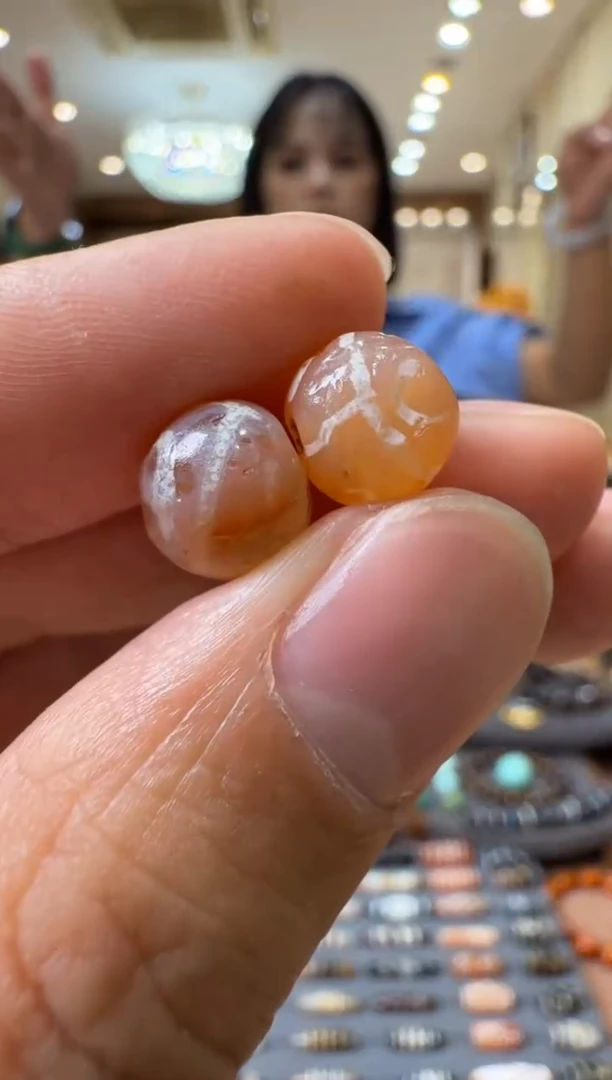 玛瑙/玉髓未镶嵌珠宝半成品红玉髓