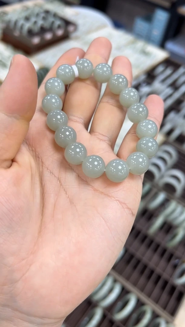 【闪购商品】和田玉手串未镶嵌且末12mm