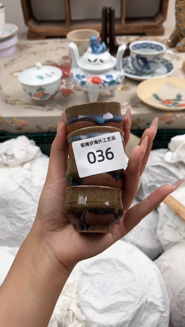 瓷片裴**姐I         036