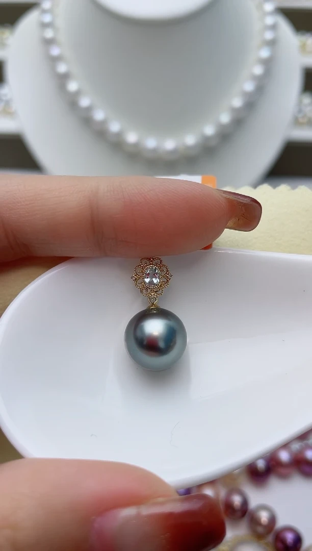 【闪购商品】海水珍珠颈饰18K金镶嵌W54