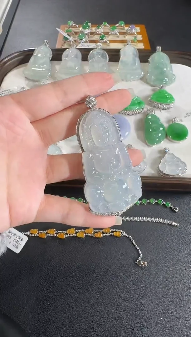 吊坠(不含链)18K金镶嵌翡翠【源头工厂】钻石镶嵌