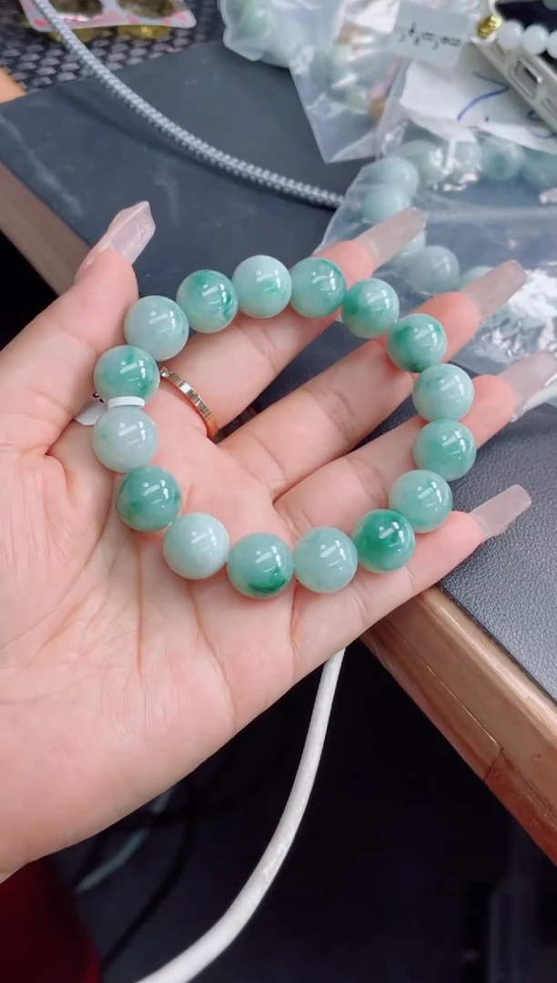 未镶嵌定制翡翠珠串
