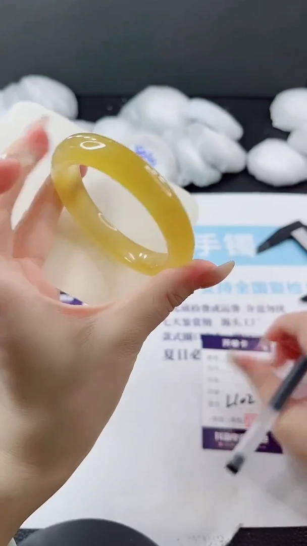 未镶嵌手镯石英质玉多样性发货L102
