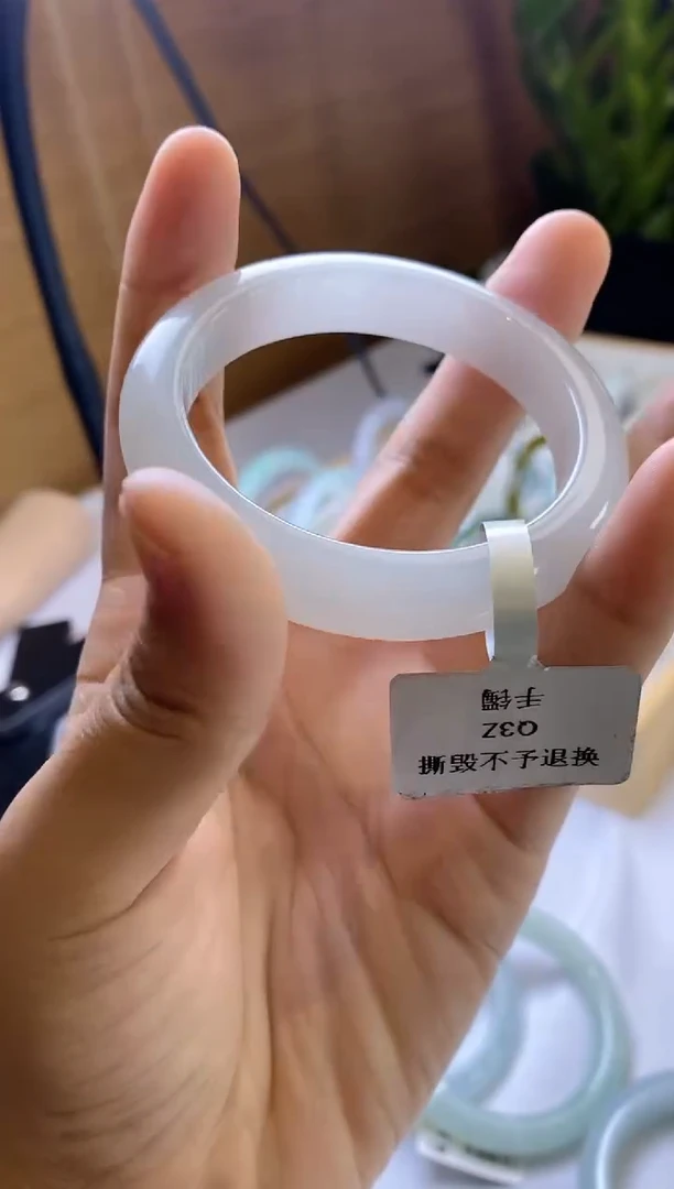 未镶嵌手镯翡翠正圈54圈口，4009