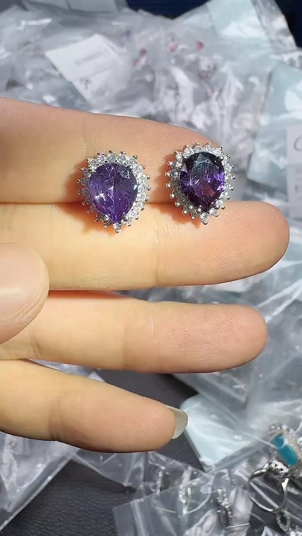 耳饰9K金镶嵌合成碳硅石015