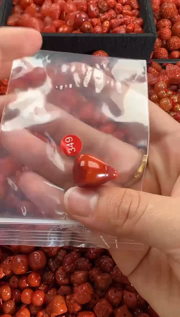 【闪购商品】南红玛瑙颈饰未镶嵌1