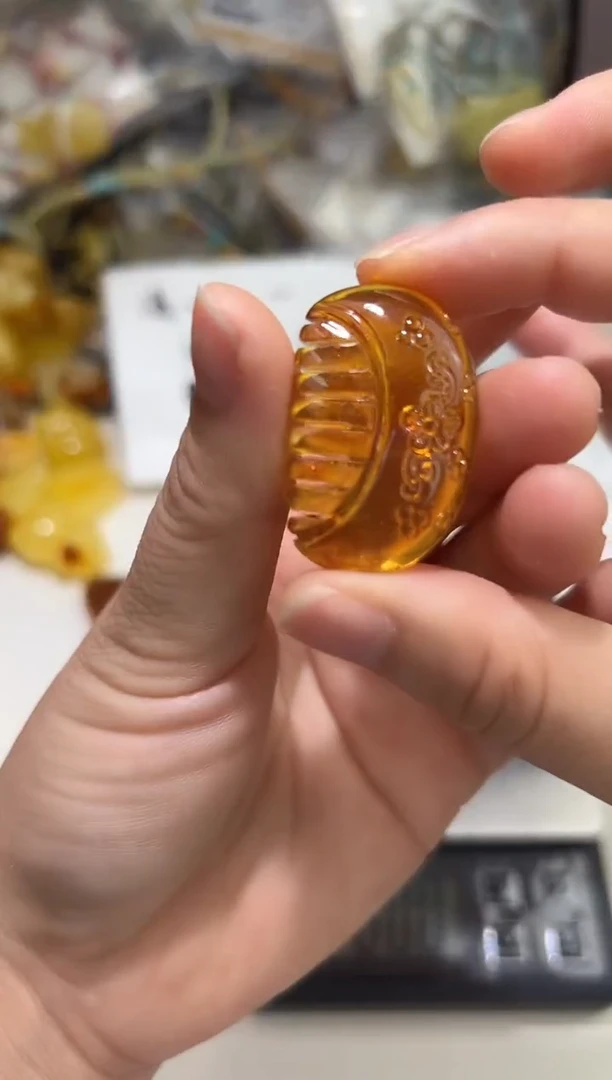 裸石琥珀未镶嵌琥珀蜜蜡吊坠